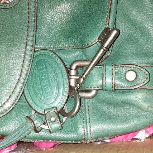 VINTAGE FOSSIL LEATHER PURSE GREEN - Picture 3 of 17